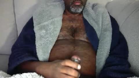 chenthu1979 online show from March 22, 11:37 am