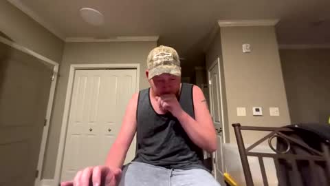 chevycamaro1978 online show from February 13, 5:05 am