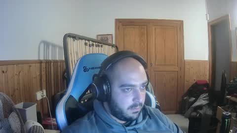 chicomallorca96 online show from February 18, 5:11 pm