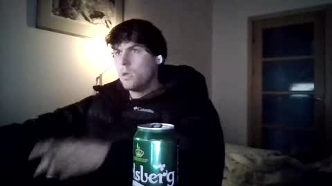 chiller832590 online show from April 8, 3:18 am