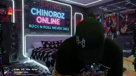 Enrique online show from November 29, 3:08 am