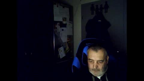 Snapshot of chris250268 chatting on November 1, 6:28 am Chris online show from November 1, 6:28 am