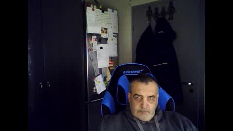 Snapshot of chris250268 chatting on September 25, 10:25 am Chris online show from September 25, 10:25 am