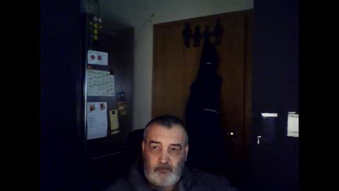 Snapshot of chris250268 chatting on January 17, 8:24 am Chris online show from January 17, 8:24 am