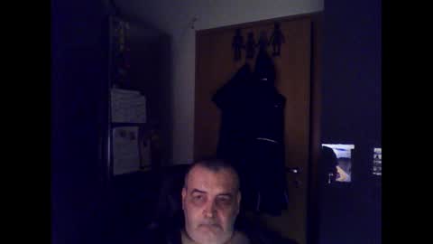 Snapshot of chris250268 chatting on January 1, 7:20 am Chris online show from January 1, 7:20 am