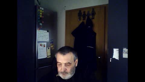 Snapshot of chris250268 chatting on December 31, 11:09 am Chris online show from December 31, 11:09 am