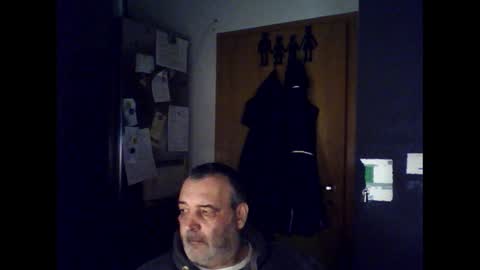 Snapshot of chris250268 chatting on December 23, 7:06 am Chris online show from December 23, 7:06 am