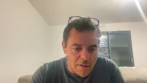 chris3889 online show from February 1, 2:05 am