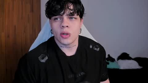 Chris Cooper Independent model online show from February 19, 2:55 am