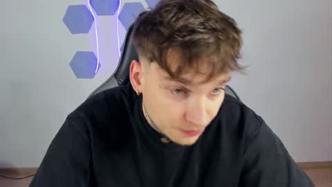 Chris Tyson online show from December 23, 1:51 am