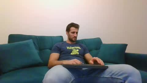 Snapshot of chrisaron chatting on February 16, 7:16 pm chrisaron online show from February 16, 7:16 pm