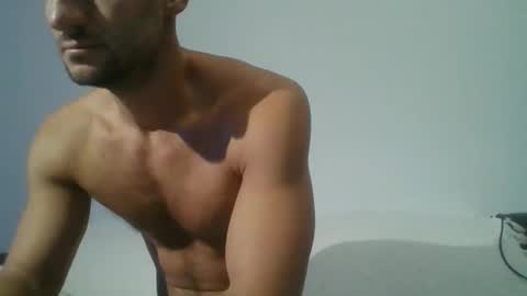 Snapshot of chrisaron chatting on October 13, 4:07 am chrisaron online show from October 13, 4:07 am