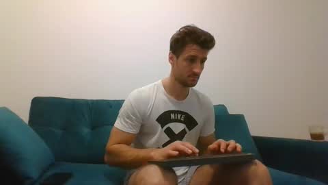 Snapshot of chrisaron chatting on March 1, 4:26 am chrisaron online show from March 1, 4:26 am