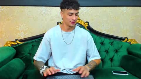 Chris online show from October 14, 11:39 am