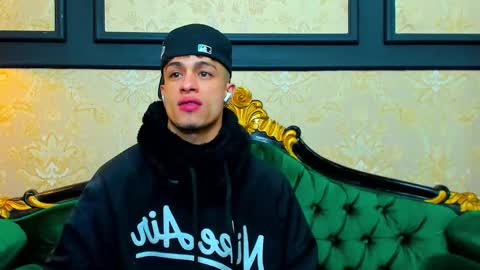 Chris online show from October 20, 11:14 am