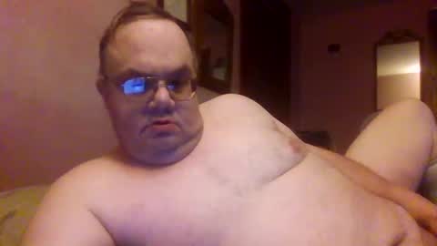 Snapshot of chrismini312 chatting on October 18, 12:10 pm Chris The Jerk Off King online show from October 18, 12:10 pm