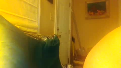 Snapshot of chrismini312 chatting on February 4, 11:38 pm Chris The Jerk Off King online show from February 4, 11:38 pm