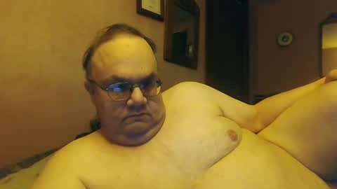 Snapshot of chrismini312 chatting on January 14, 6:07 pm Chris The Jerk Off King online show from January 14, 6:07 pm