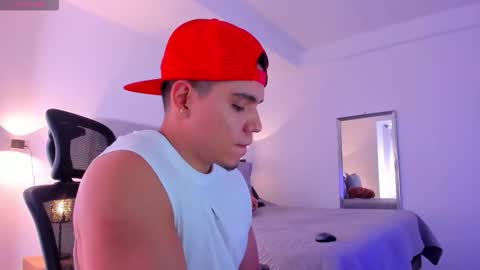 Snapshot of chrismorgan24 chatting on October 15, 6:04 pm chrismorgan24 online show from October 15, 6:04 pm