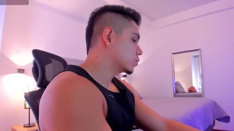 Snapshot of chrismorgan24 chatting on October 13, 2:28 am chrismorgan24 online show from October 13, 2:28 am