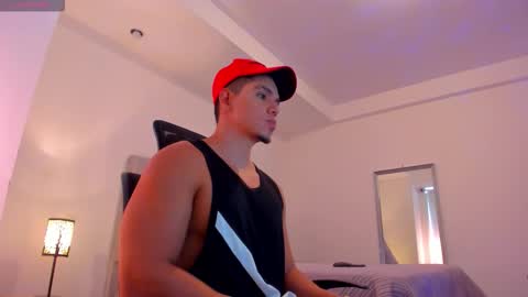 chrismorgan24 online show from February 8, 4:44 pm