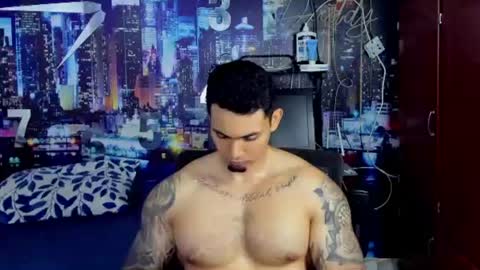 Chriss Stewart online show from June 17, 2:13 am