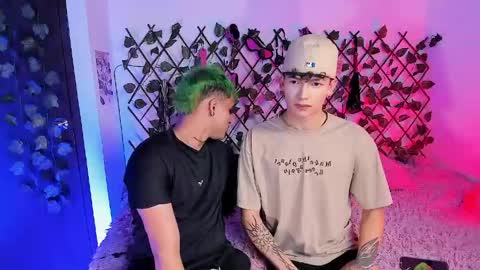 Christian Wang online show from April 21, 1:42 am