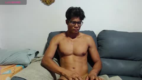 Snapshot of christian_musclet4 chatting on October 18, 11:04 am ---Chistian--- online show from October 18, 11:04 am