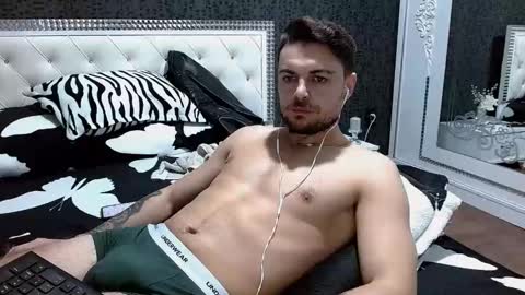 Snapshot of christianhot_ chatting on December 10, 5:00 pm Master Gab online show from December 10, 5:00 pm