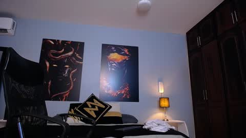 Snapshot of christopherblack_ chatting on September 16, 1:23 pm Christopher Black online show from September 16, 1:23 pm