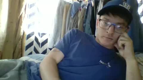 chrisvibess online show from April 1, 3:31 pm