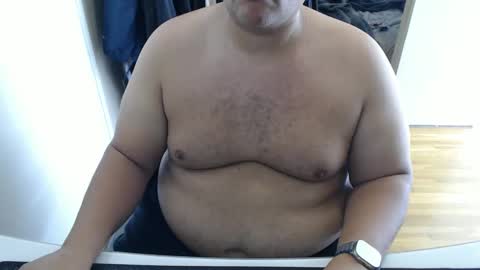 Snapshot of chubbyvix chatting on September 9, 6:29 pm AstorYvr online show from September 9, 6:29 pm