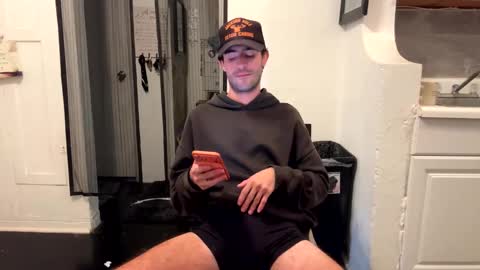 ckeefer96 online show from April 4, 10:51 pm