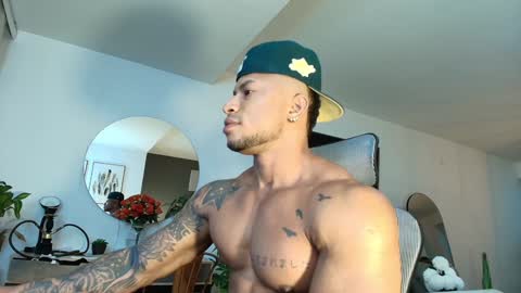 Snapshot of clark_strong chatting on February 2, 9:08 am clark_strong online show from February 2, 9:08 am