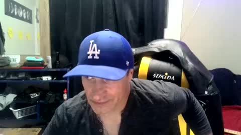 chad online show from December 5, 6:10 am