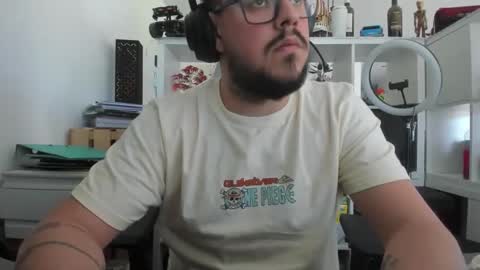 clitlicker1511 online show from May 1, 4:20 pm
