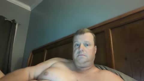 Snapshot of cmachen chatting on September 14, 11:18 pm cmachen online show from September 14, 11:18 pm