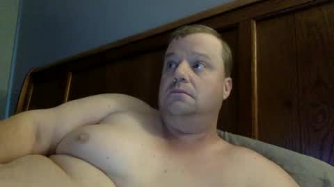 Snapshot of cmachen chatting on December 8, 5:01 pm cmachen online show from December 8, 5:01 pm