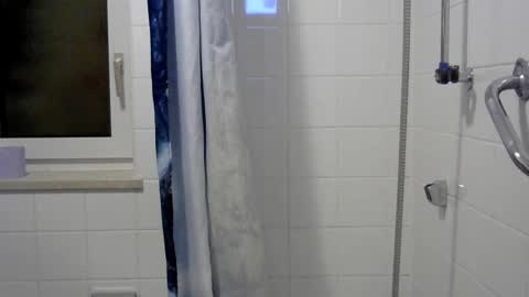 Cocktail911 online show from December 4, 5:20 pm