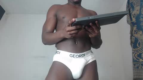 Snapshot of coddy_fit chatting on February 23, 7:03 pm cody online show from February 23, 7:03 pm