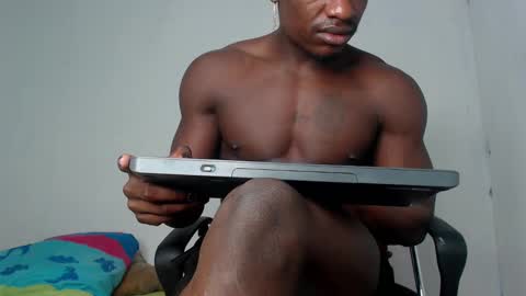 Snapshot of coddy_fit chatting on December 4, 10:02 am cody online show from December 4, 10:02 am