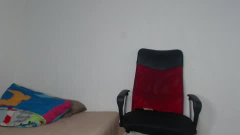 Snapshot of coddy_fit chatting on December 6, 11:22 am cody online show from December 6, 11:22 am