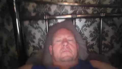 col4nows online show from November 20, 8:35 am