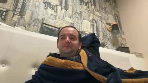 Snapshot of colambus555 chatting on October 7, 7:29 pm colambus555 online show from October 7, 7:29 pm