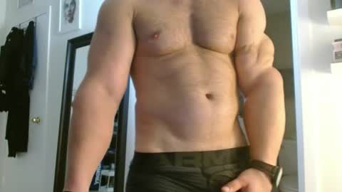 Snapshot of colbymoney chatting on February 21, 3:56 am Colby big dick money online show from February 21, 3:56 am