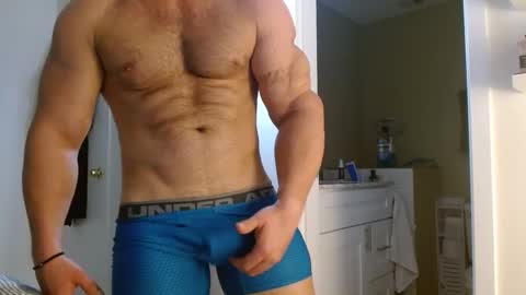 Snapshot of colbymoney chatting on February 23, 12:58 am Colby big dick money online show from February 23, 12:58 am