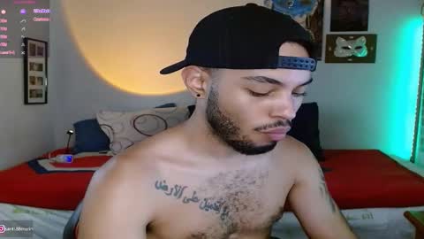 Snapshot of colinlatinbrown chatting on January 5, 5:41 pm IG online show from January 5, 5:41 pm