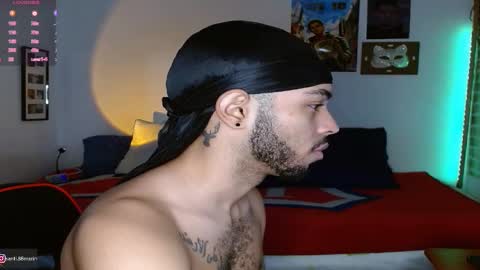 Snapshot of colinlatinbrown chatting on January 2, 12:24 pm IG online show from January 2, 12:24 pm