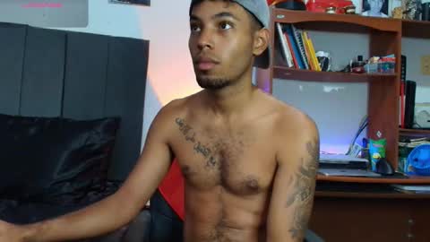 Snapshot of colinlatinbrown chatting on September 20, 11:43 am IG online show from September 20, 11:43 am