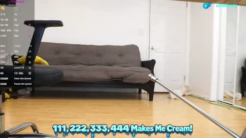 College001 online show from July 7, 10:35 pm